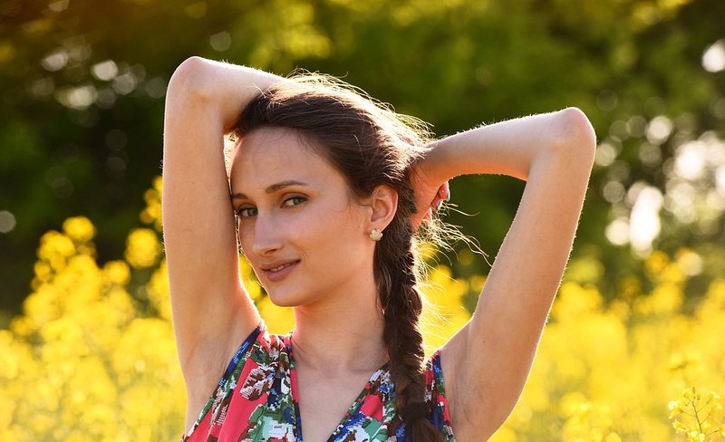 Милана, 27